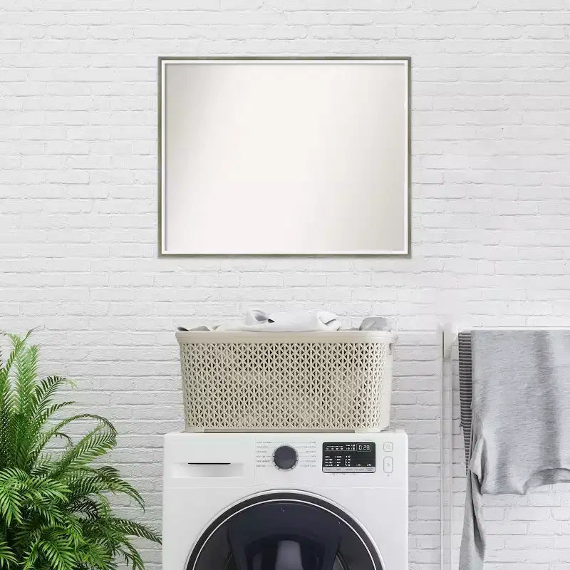 Miroir mural de salle de bain Lucie Wood, sans biseau, 29 po x 23 po, argent - : Rectangle moderne, Quincaillerie de montage incluse