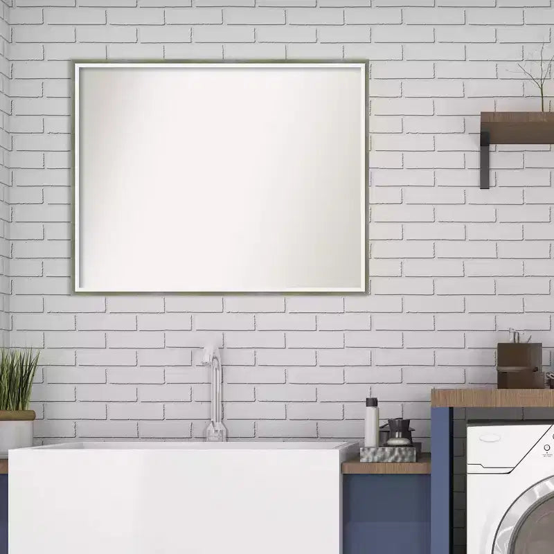 Miroir mural de salle de bain Lucie Wood, sans biseau, 29 po x 23 po, argent - : Rectangle moderne, Quincaillerie de montage incluse